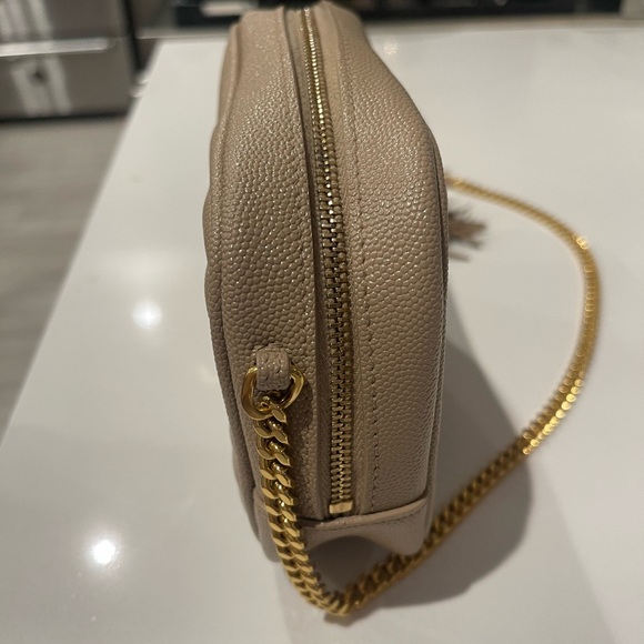 Yves Saint Laurent Beige Quilted Crossbody Bag - Picture 5 of 12